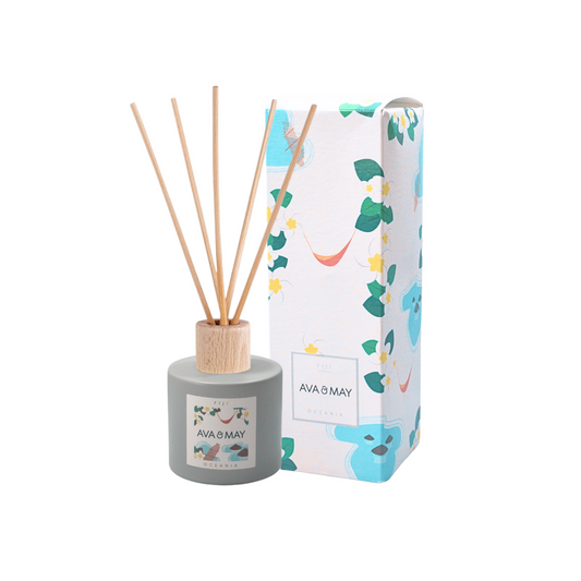 Parfum de cameră cu bețe AVA & MAY Fiji – Arome de Nucă de Cocos, Frangipani și Vanilie – 100ml